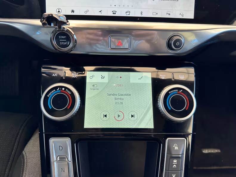 Jaguar I-Pace - 16