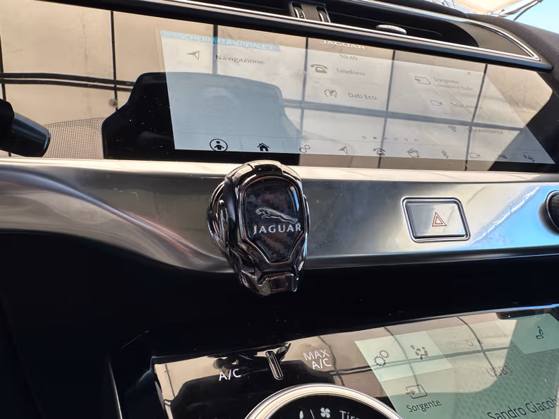 Jaguar I-Pace - 18