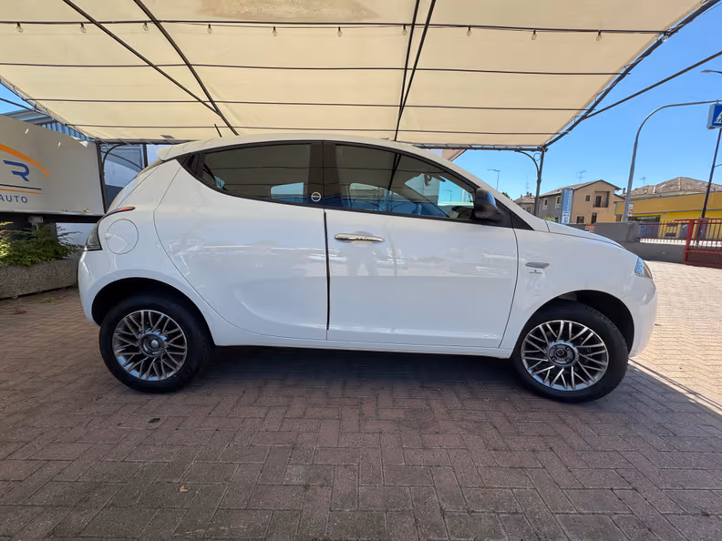 Lancia Ypsilon - 19