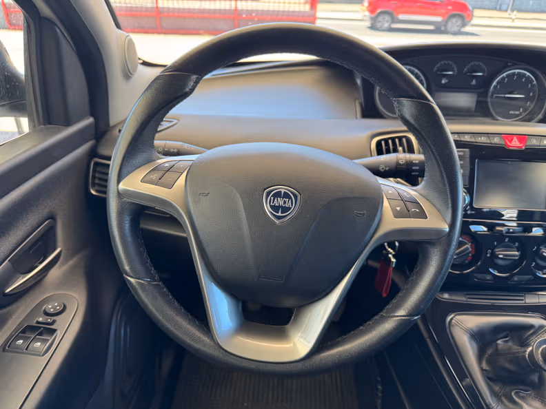 Lancia Ypsilon - 22