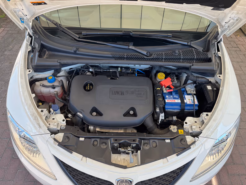 Lancia Ypsilon - 32