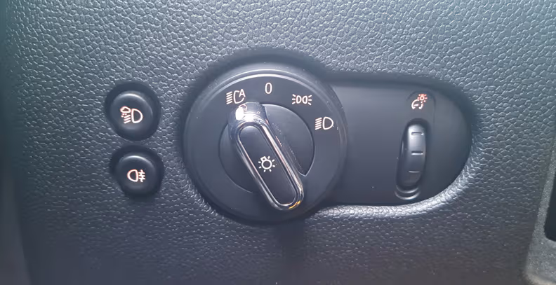 MINI 3-door / 5-door Hatch - 37