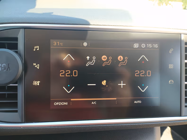 Peugeot 308 - 58