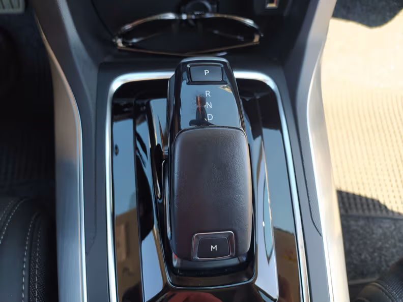 Peugeot 308 - 53