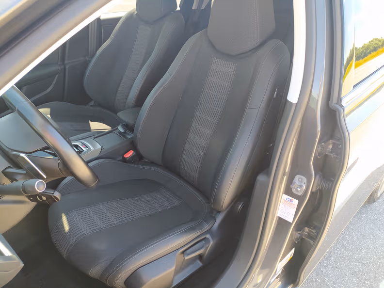 Peugeot 308 - 32