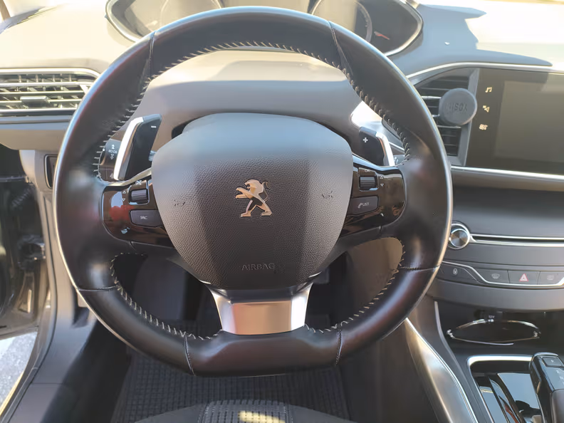 Peugeot 308 - 50