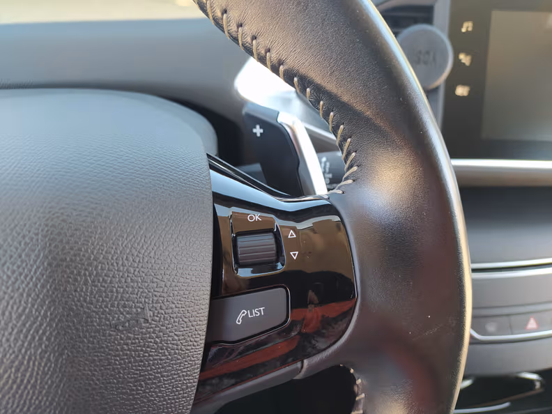 Peugeot 308 - 51