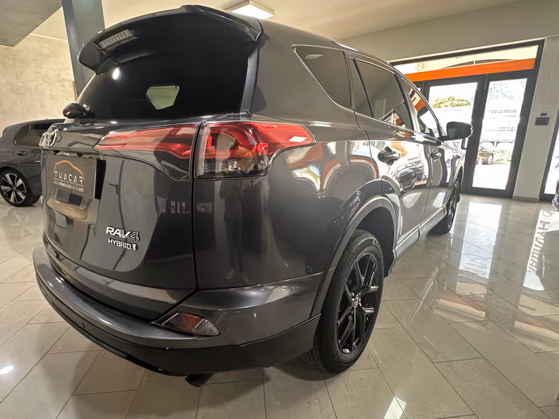 Toyota RAV 4 - 5