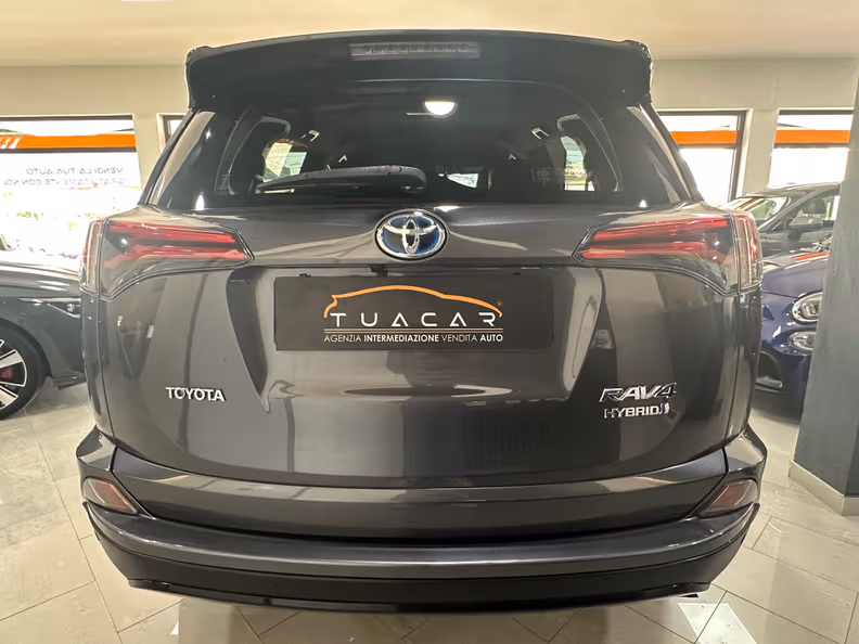Toyota RAV 4 - 4