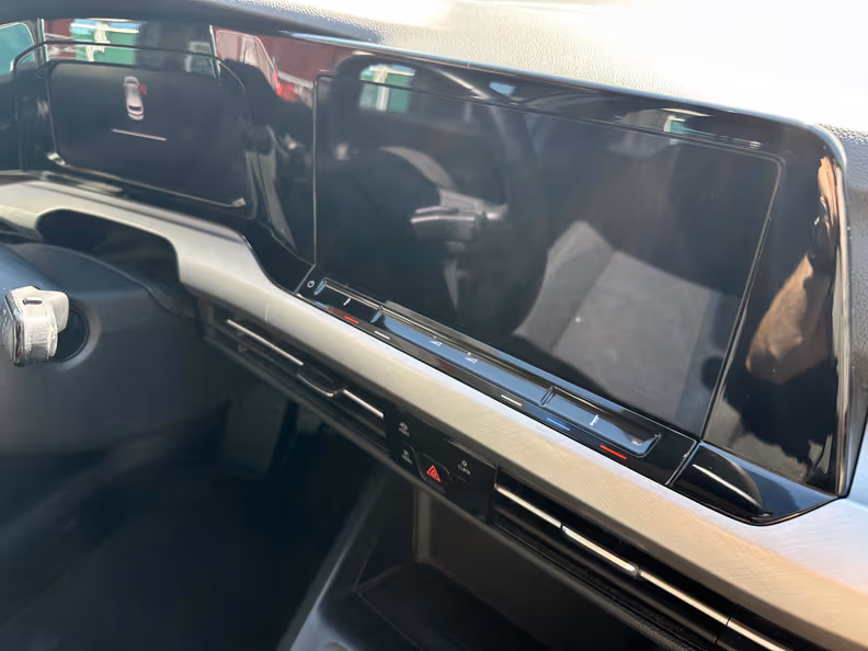 Volkswagen Golf - 33