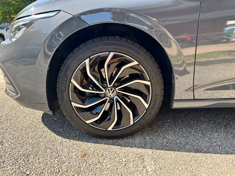 Volkswagen Golf - 7