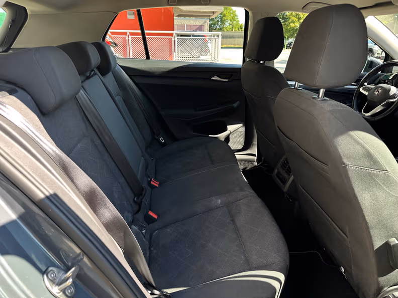 Volkswagen Golf - 38