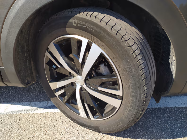 Peugeot 3008 - 13