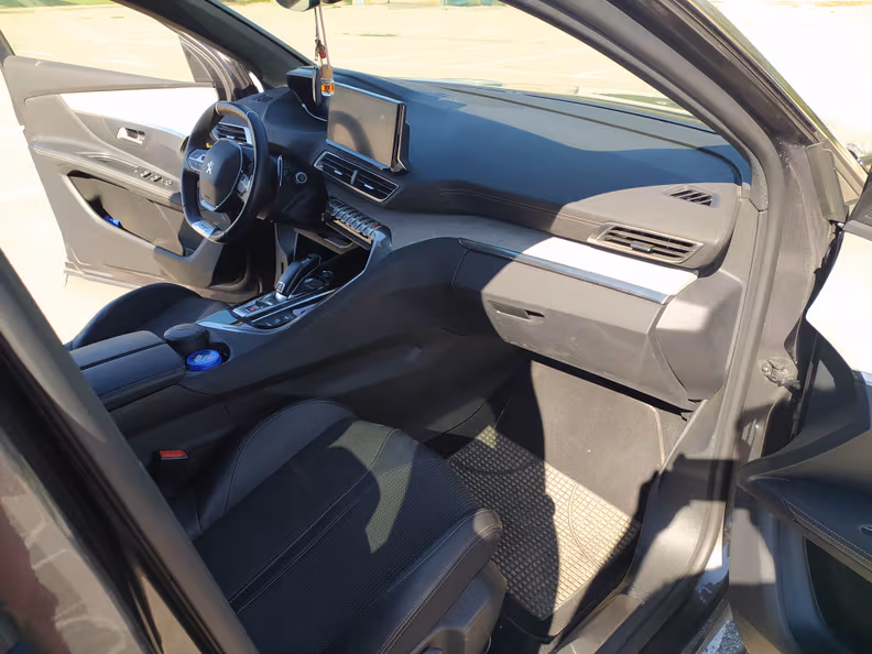 Peugeot 3008 - 9