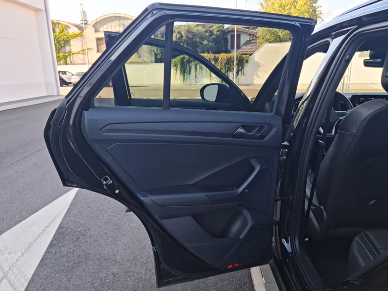 Volkswagen T-ROC - 47