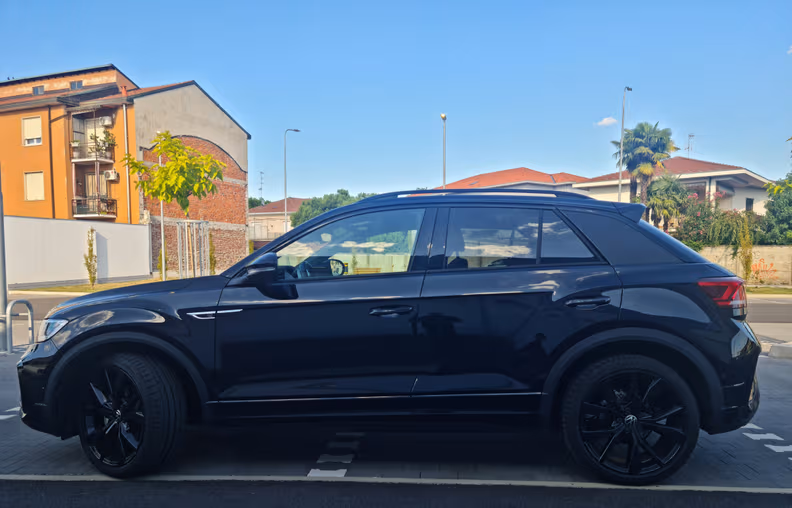 Volkswagen T-ROC - 8