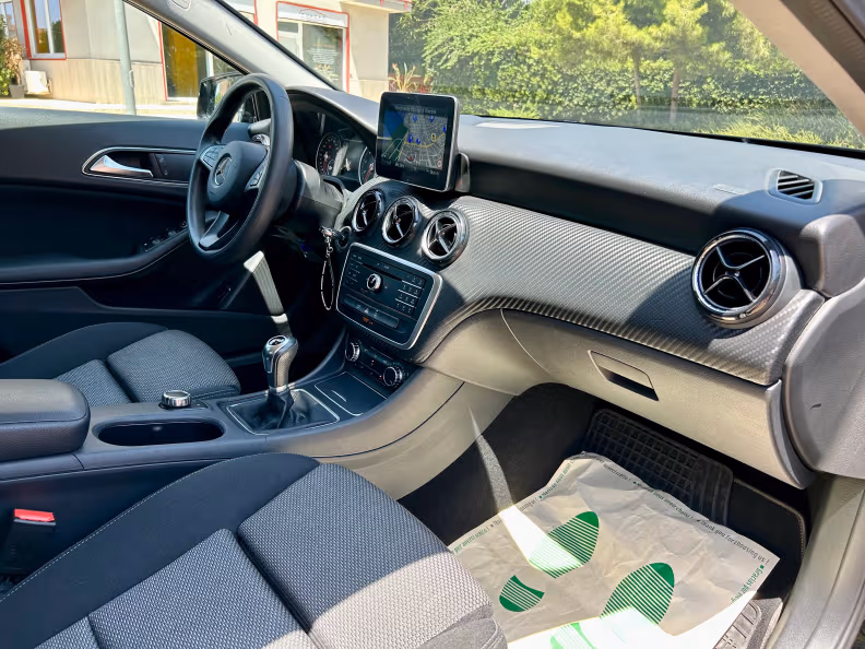Mercedes-Benz GLA-Class - 17
