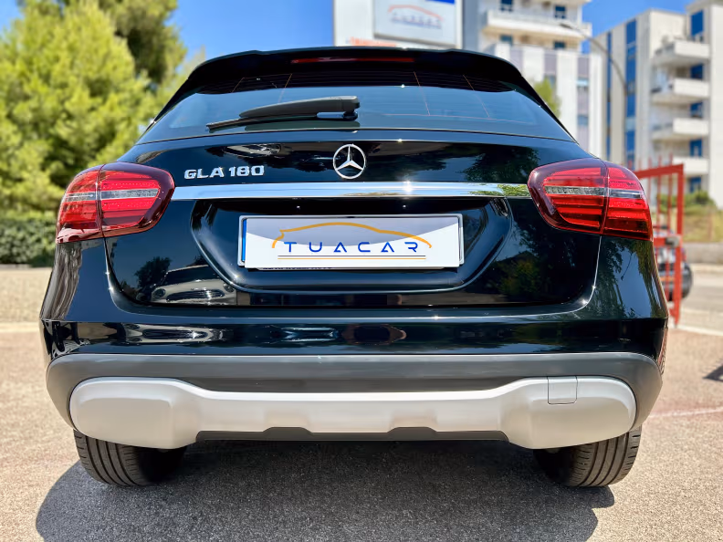 Mercedes-Benz GLA-Class - 8