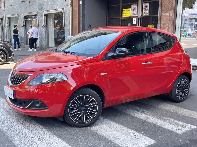 Lancia Ypsilon - 1