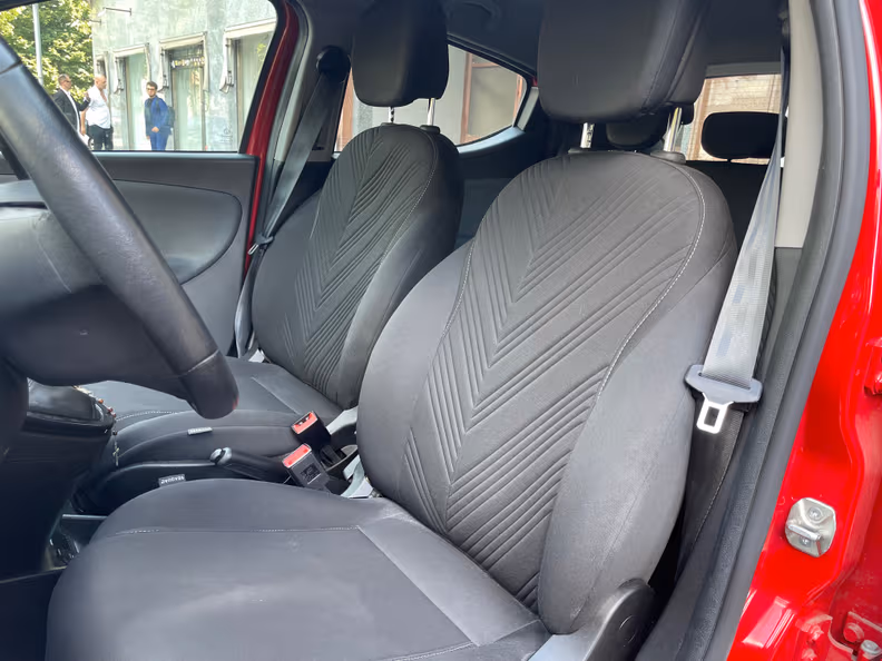 Lancia Ypsilon - 10