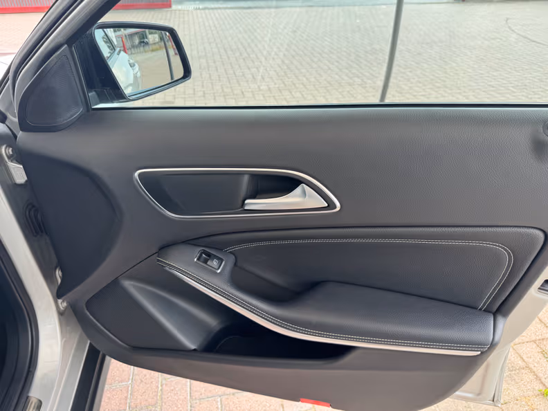 Mercedes-Benz GLA-Class - 22