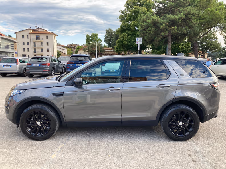 Land Rover Discovery Sport - 5