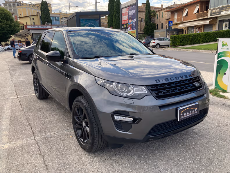 Land Rover Discovery Sport - 18