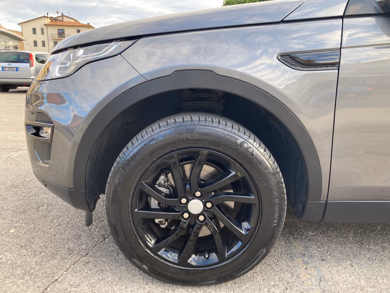 Land Rover Discovery Sport - 20