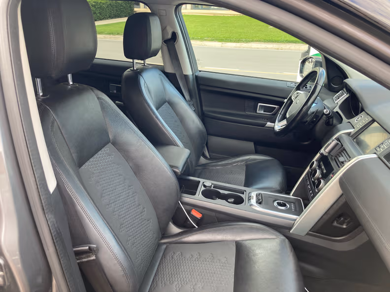 Land Rover Discovery Sport - 41