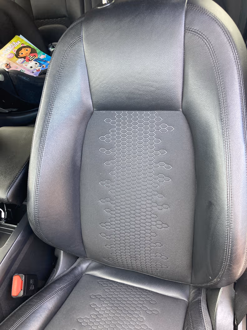 Land Rover Discovery Sport - 24