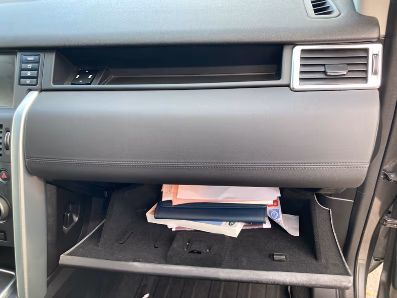 Land Rover Discovery Sport - 45