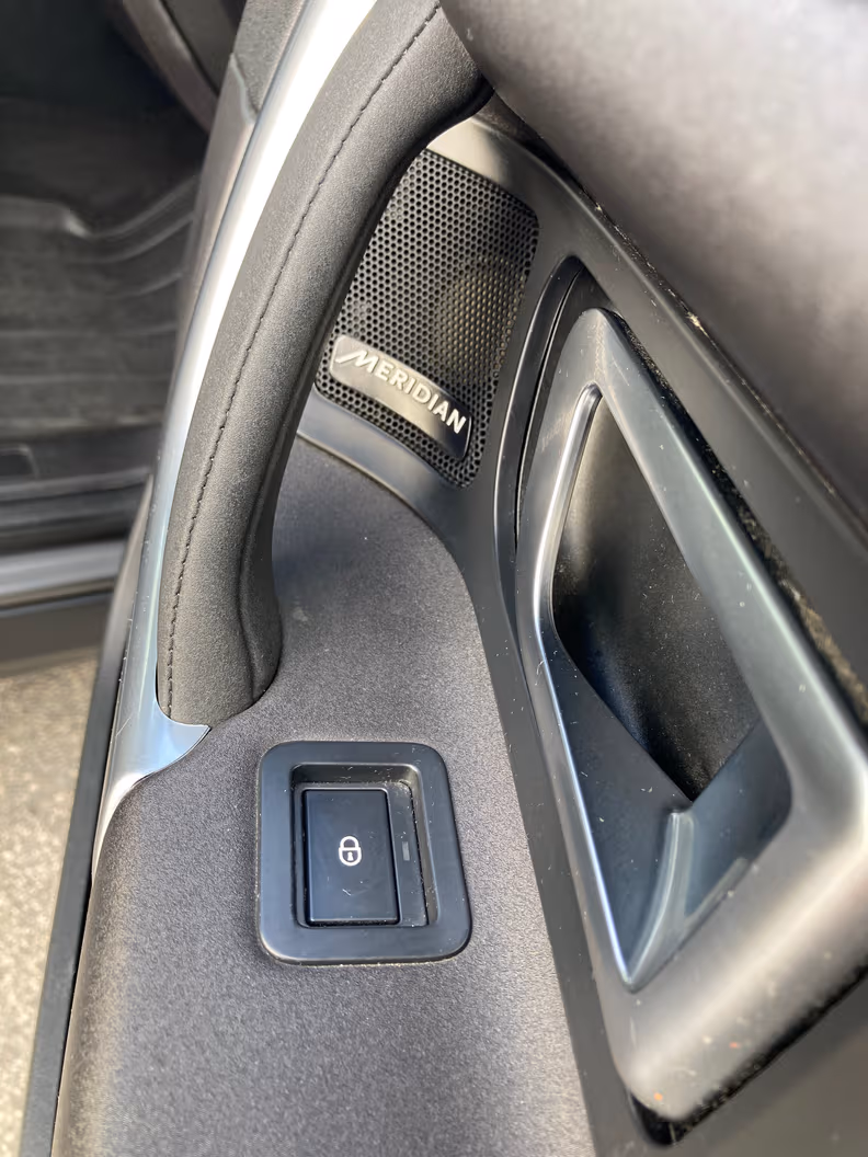 Land Rover Discovery Sport - 43