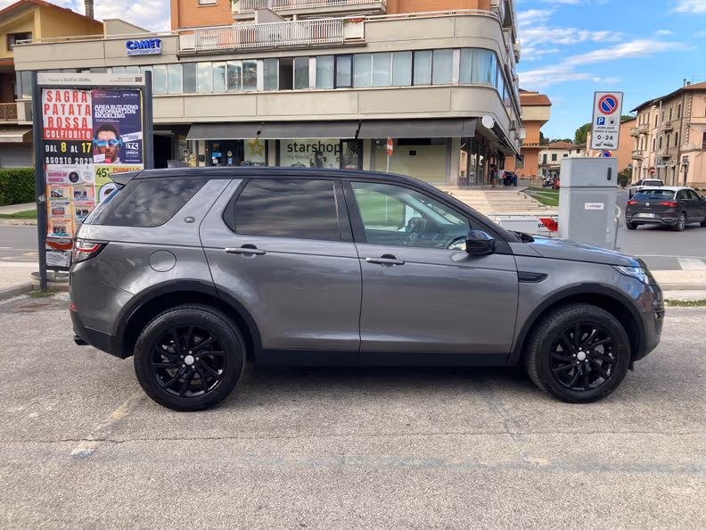 Land Rover Discovery Sport - 14