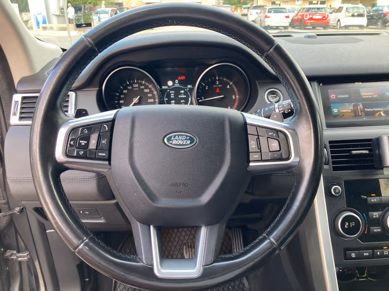 Land Rover Discovery Sport - 29