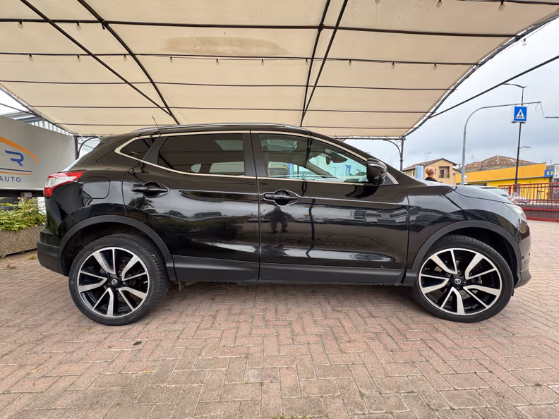 Nissan Qashqai - 16