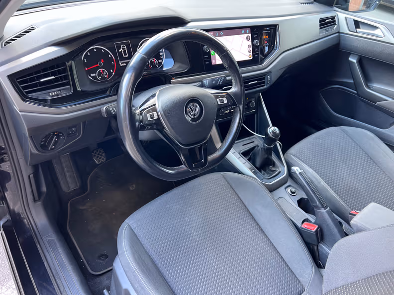 Volkswagen Polo - 8