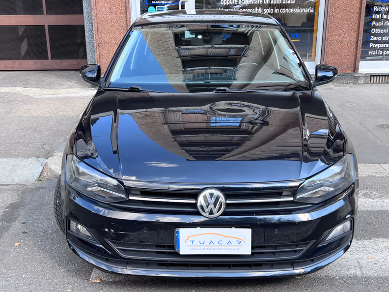 Volkswagen Polo - 2