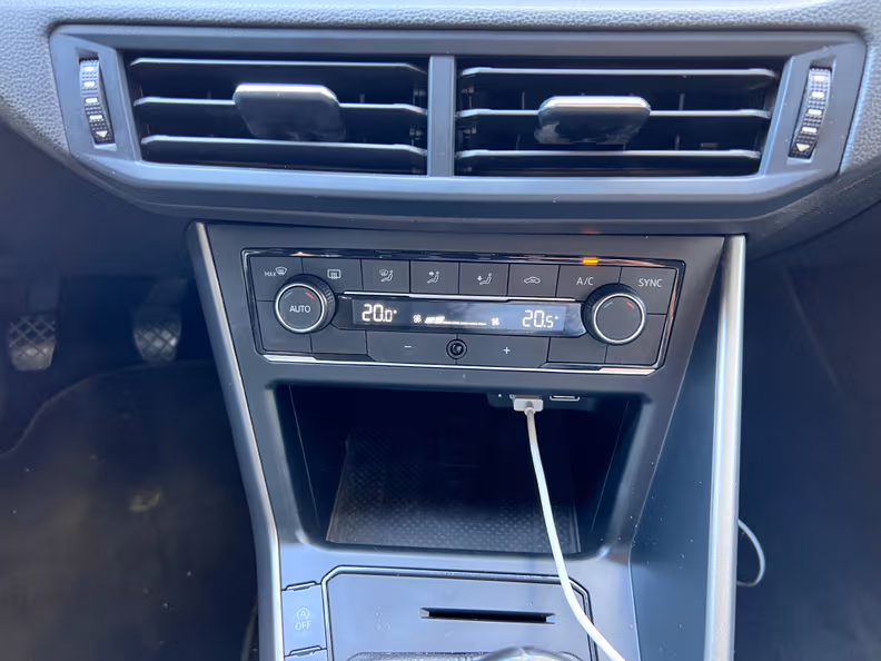 Volkswagen Polo - 15