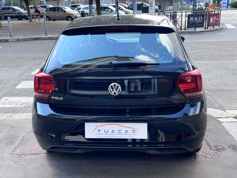 Volkswagen Polo - 5