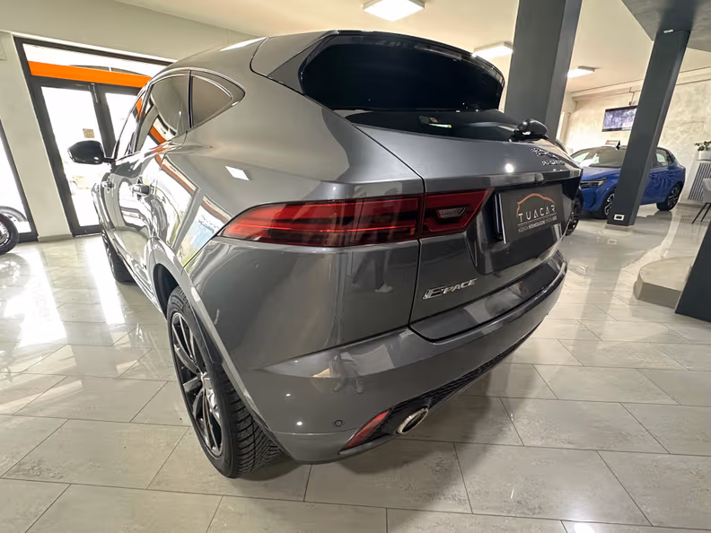Jaguar E-Pace - 3