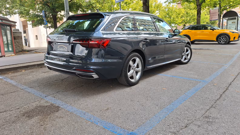 Audi A4 - 4