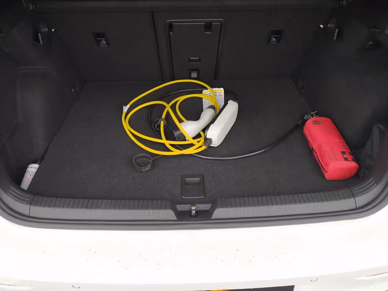 Volkswagen Golf - 50