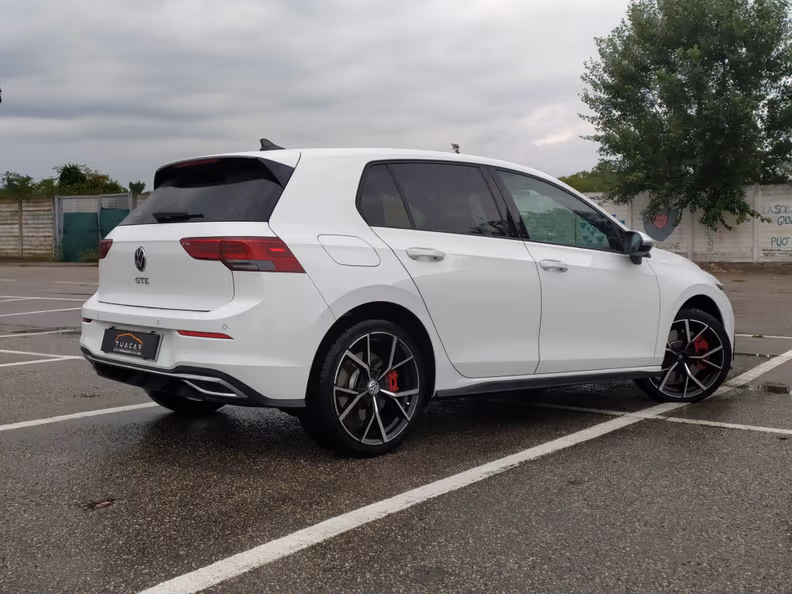 Volkswagen Golf - 4