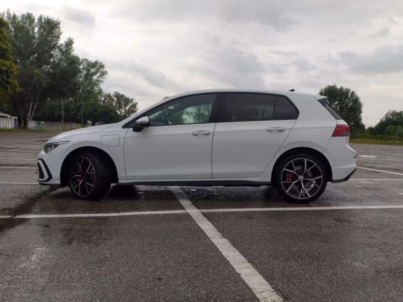 Volkswagen Golf - 21