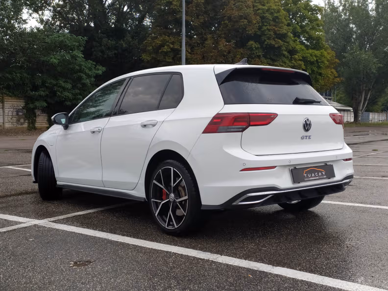 Volkswagen Golf - 5
