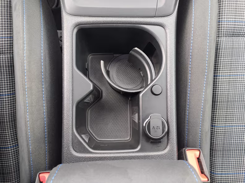 Volkswagen Golf - 59