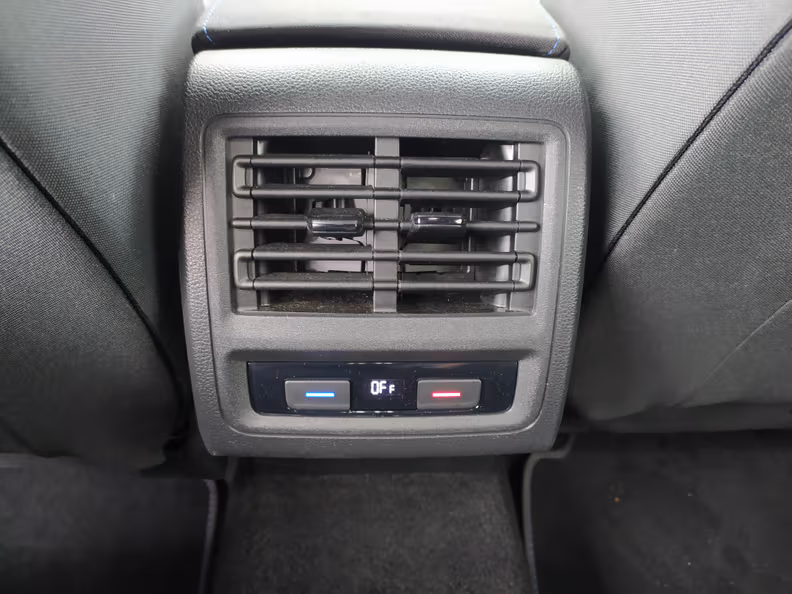 Volkswagen Golf - 67