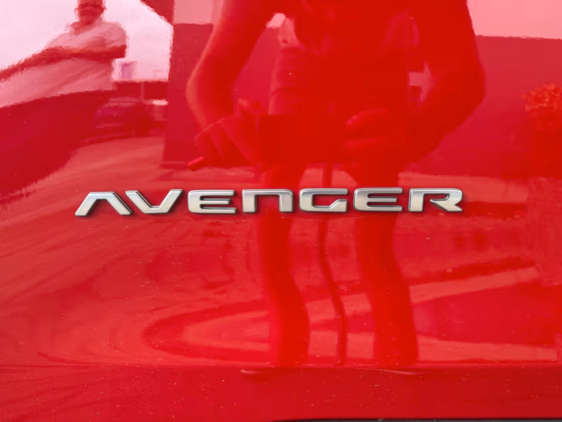 Jeep Avenger - 37