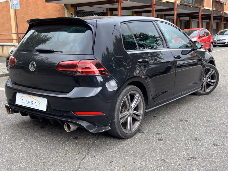Volkswagen Golf - 5