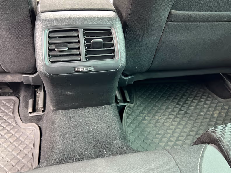 Volkswagen Golf - 21